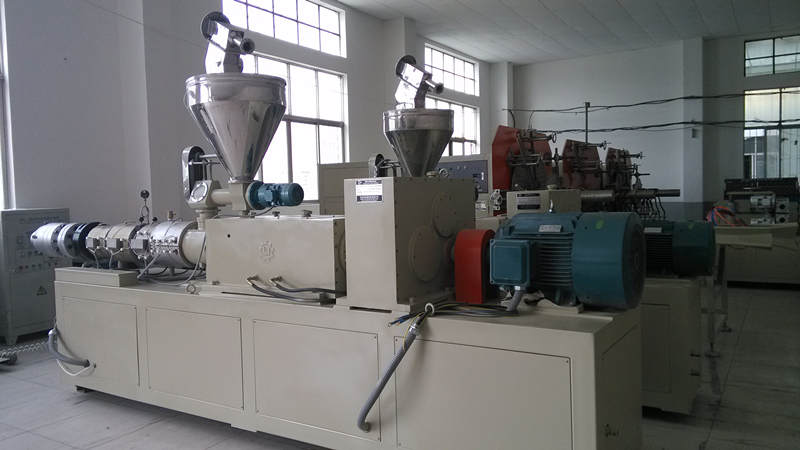 extruder ພາດສະຕິກແມ່ນຫຍັງ? ມັນເຮັດວຽກແນວໃດ?